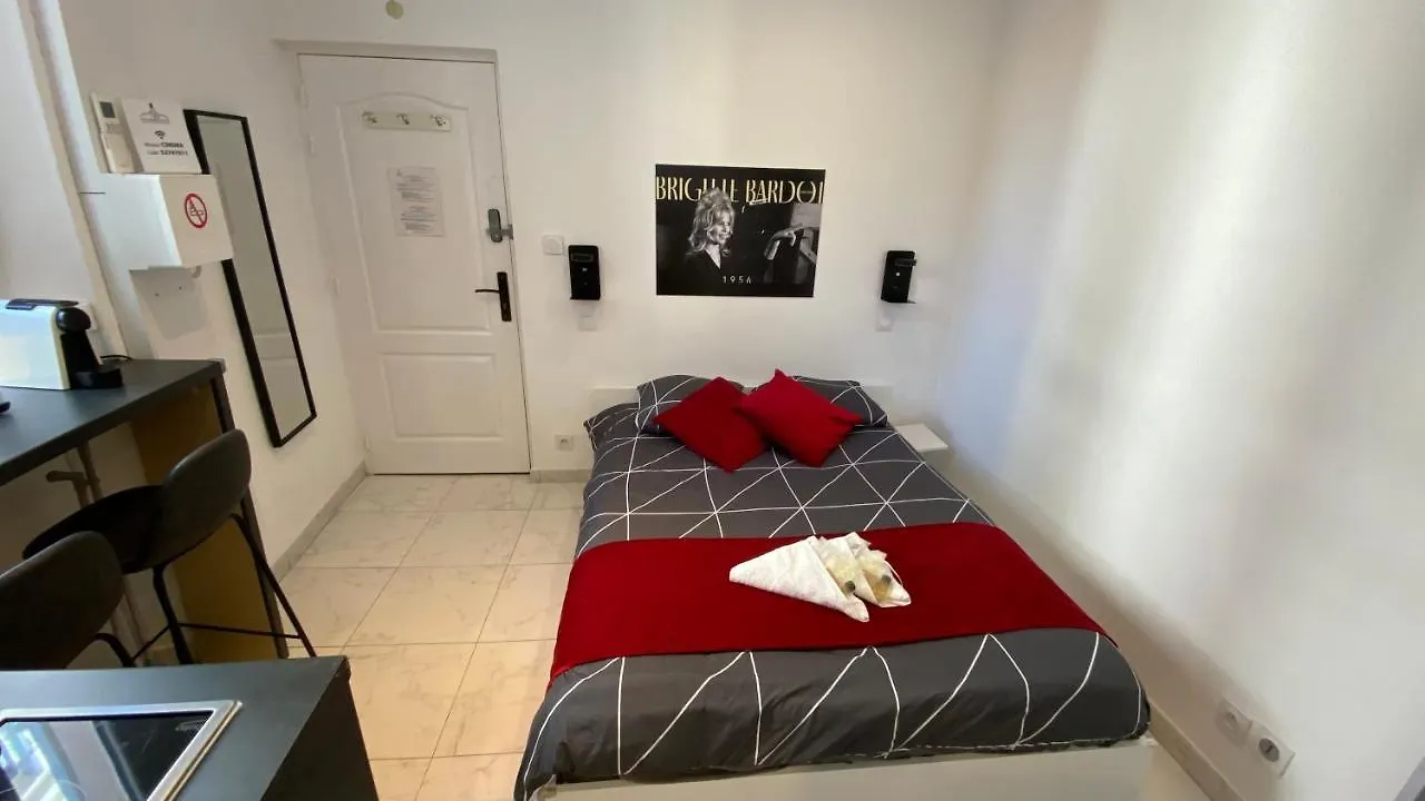 Sweet Home Marceau 6 Studios Hyper Centre Proche De La Mer Et Du Palais Cannes 0*,