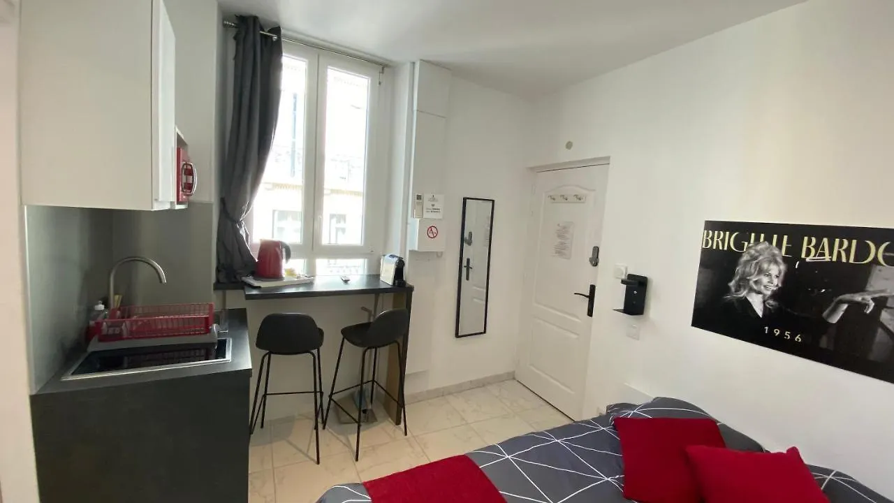 Sweet Home Marceau 6 Studios Hyper Centre Proche De La Mer Et Du Palais Cannes Apartment