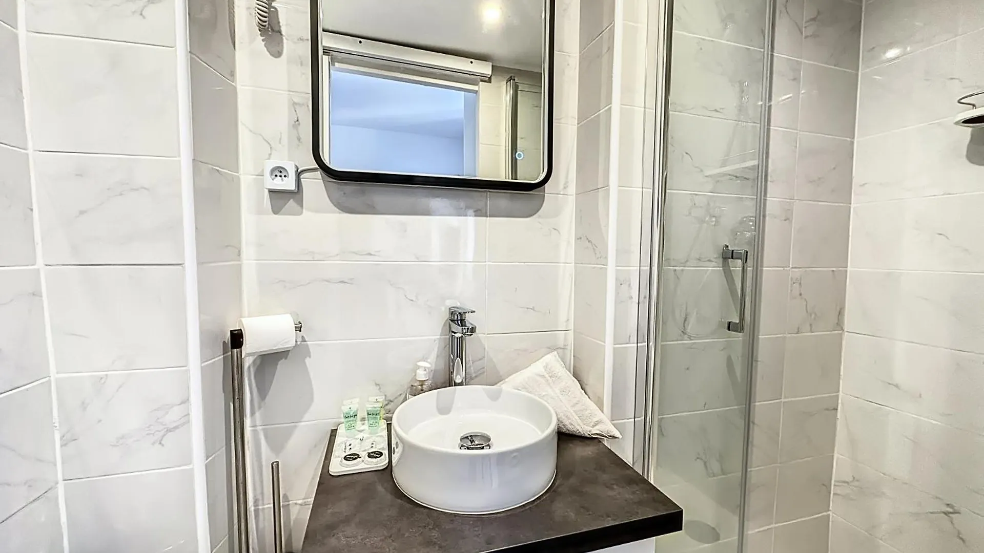 Apartment Sweet Home Marceau 6 Studios Hyper Centre Proche De La Mer Et Du Palais Cannes France